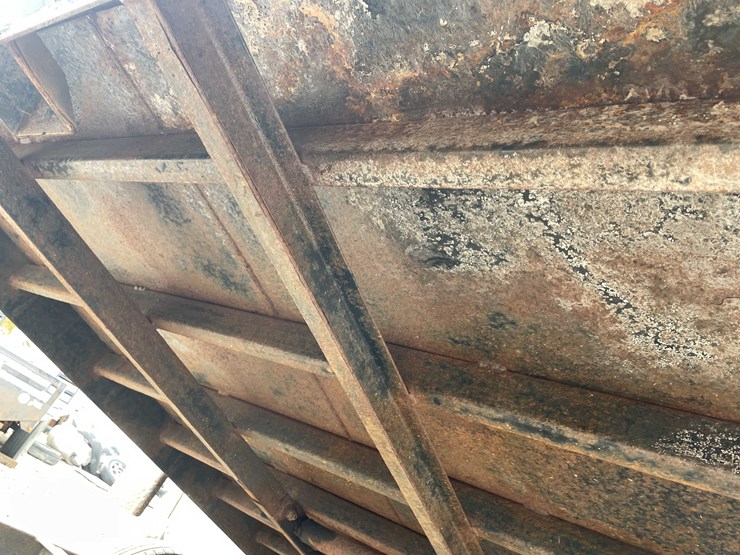 2020-axle-dump-trailer-image-37