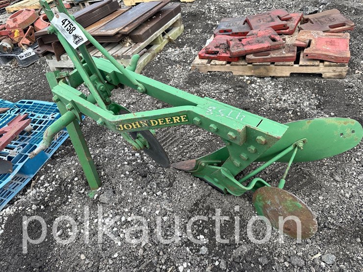 john-deere-3pt-1btm-plow-(wf)-image-2
