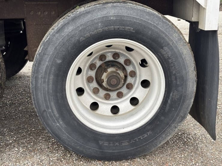 2005-timpte-super-hopper-image-12