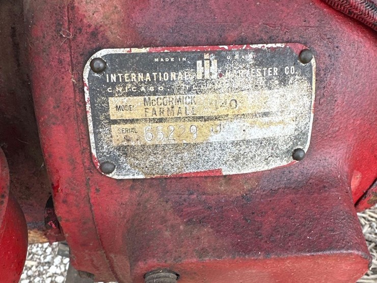 case-ih-140-image-4
