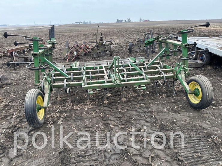 john-deere-3pt-field-cultivator---16'-(hess)-image-2