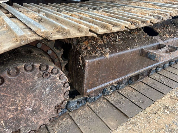 2015-komatsu-pc210-lc-10-image-24