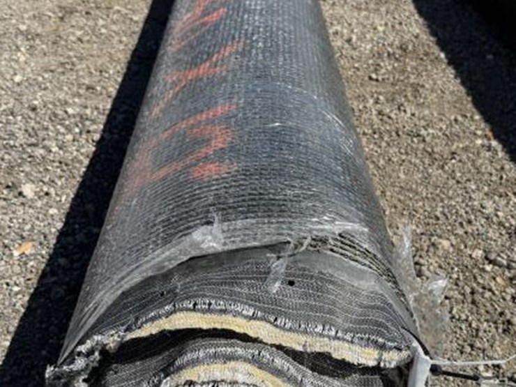 #258-•-12'-roll-of-turf---lush-image-1