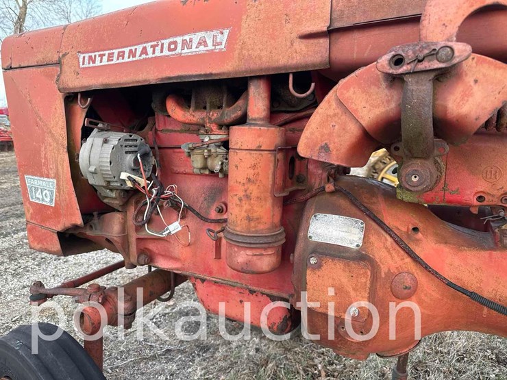 farmall-140-(sn#-58908)-(hess)-image-13