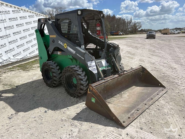 2019-deere-314g-image-2