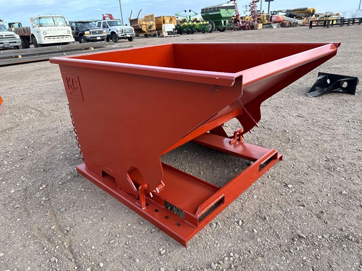 self-dumping-hopper-with-fork-pockets-image-2