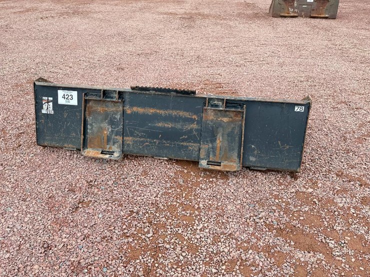 #423-•-lot-423-image-4
