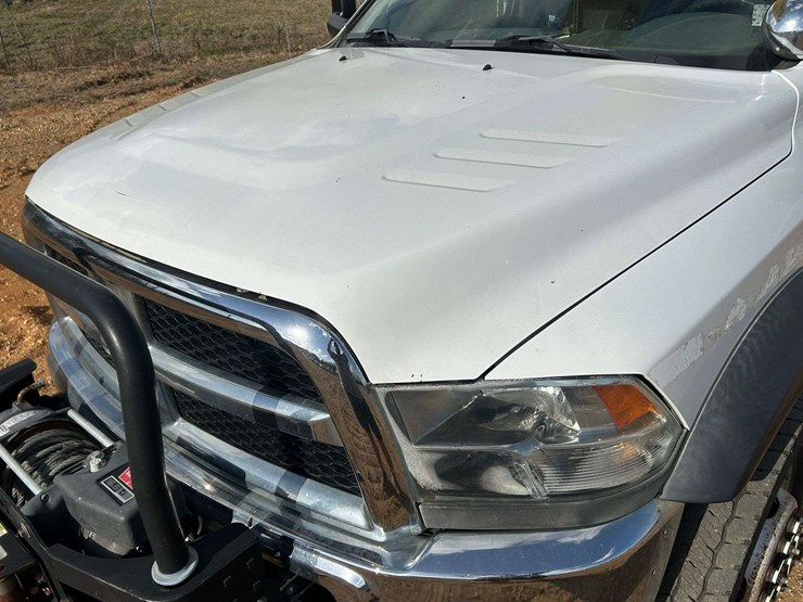 2013-dodge-ram-5500hd-image-8