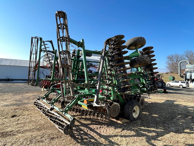 great-plains-2400tm-image-5