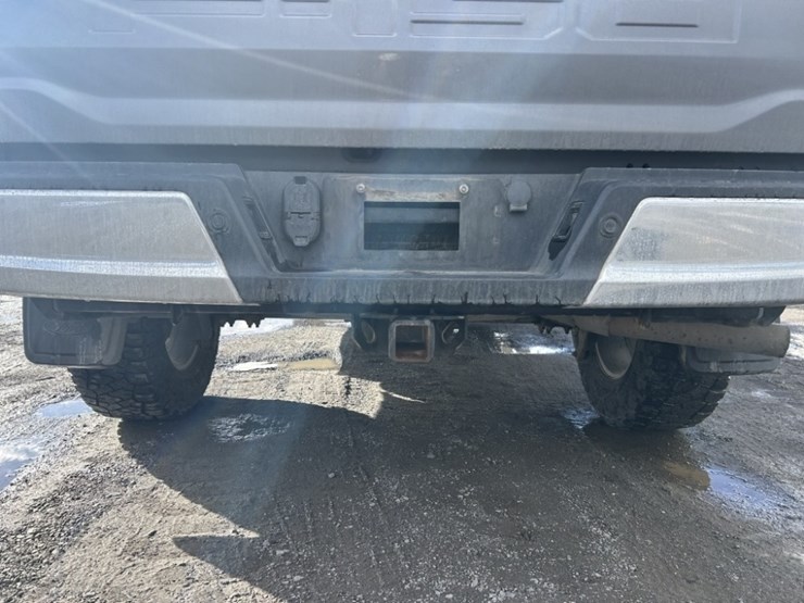 2021-ford-f150-xlt-image-32