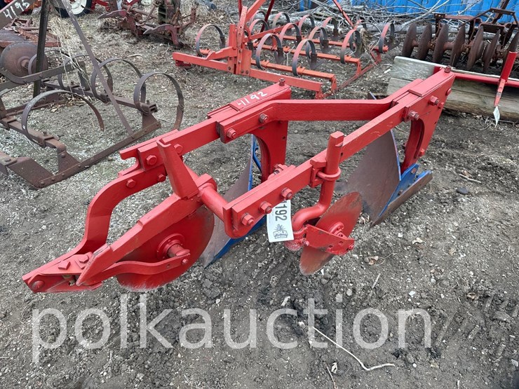 1pt-fast-hitch-2-bottom-plow---14"-(hess)-image-2