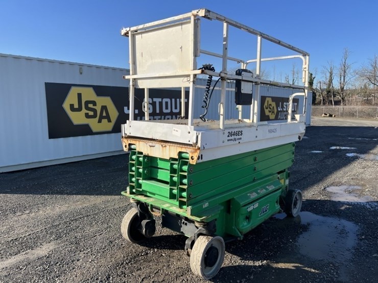 2016-jlg-2646es-image-1