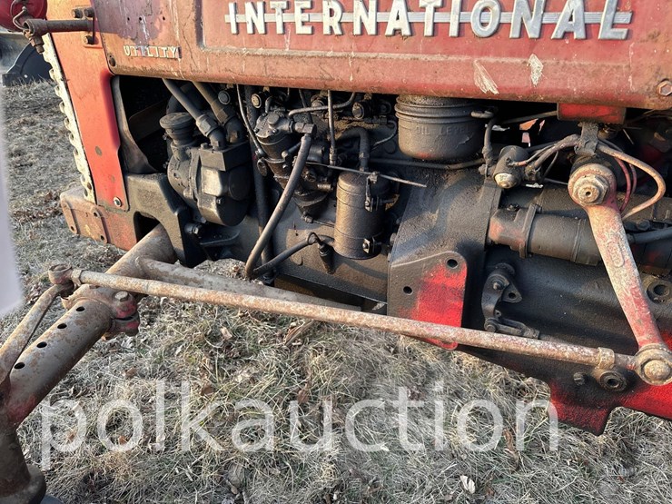 case-ih-350-image-13