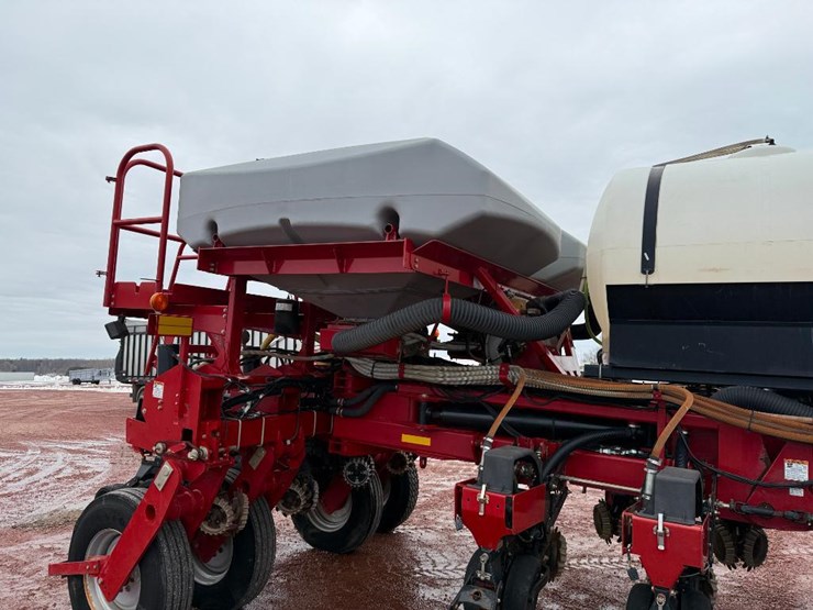 2008-case-ih-1250-image-13