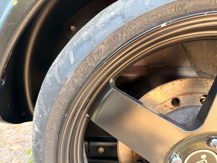 2014-segway-r1376-image-17