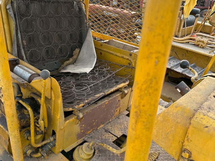 ih-td-9b-crawler-diesel-(sn#-855)-(hess)-image-8