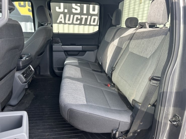 2021-ford-f150-xlt-image-26