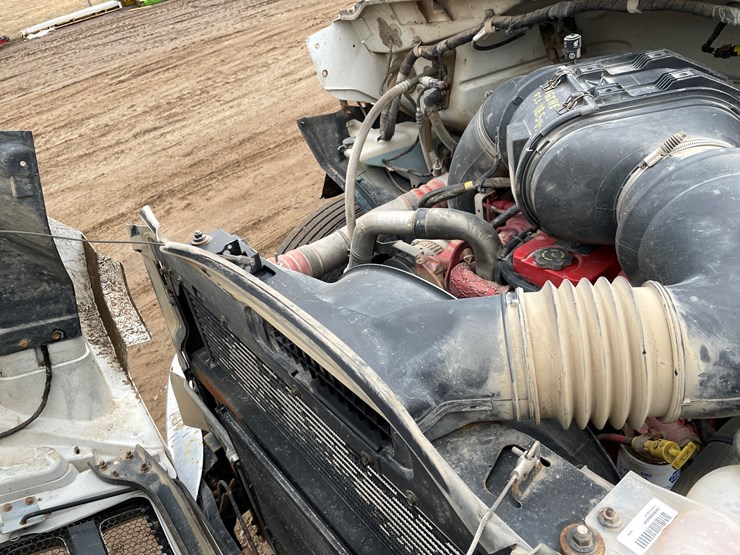 2012-ford-f650-image-11