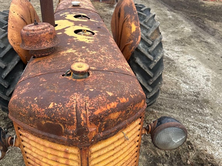 minneapolis-moline-ub-image-3