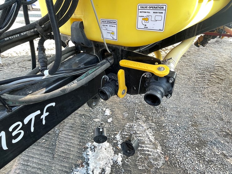 #106-•-fast-9613ft-pull-behind-sprayer-(one-owner)-image-15