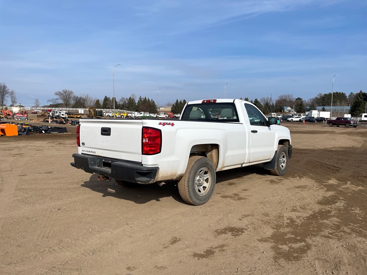 #1474-•-2014-chevy-silverado-pickup-truck-(has-mn-title)-image-5