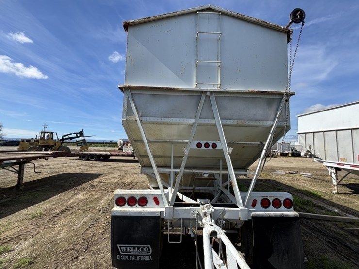 1968-titan-trailer-image-4