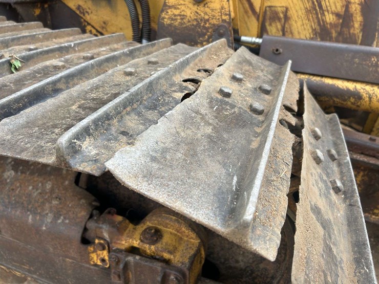 caterpillar-d4g-lgp-image-16