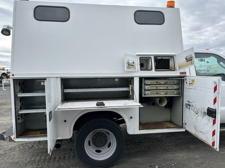 2015-ford-f450-sd-image-43