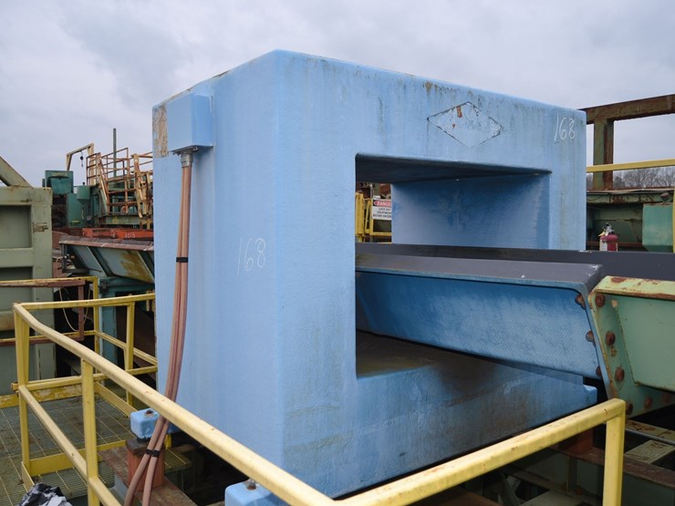 mdi-48"-model-2000-whole-tree-metal-detector-w/-fiberglass-section-image-3