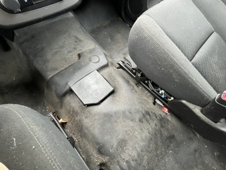 2012-chevrolet-tahoe-image-35