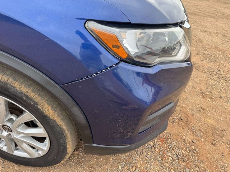 2019-nissan-rouge-sv-4-door-suv---202,021-miles-image-27