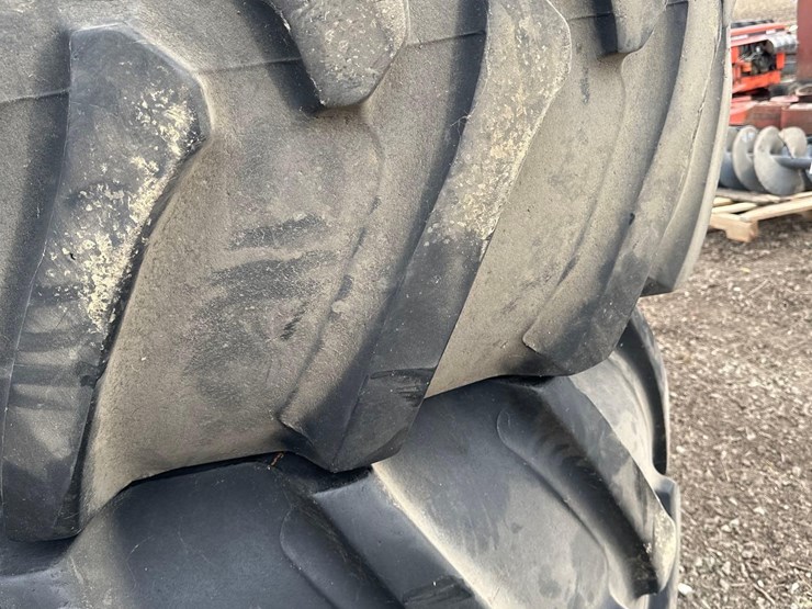 (2)-firestone-30.5-32-tires-(wf)-image-2