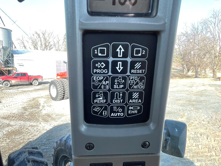 case-ih-magnum-315-image-89