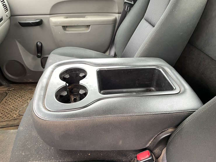 #1476-•-2012-chevy-silverado-pickup-truck-(has-mn-title)-image-31