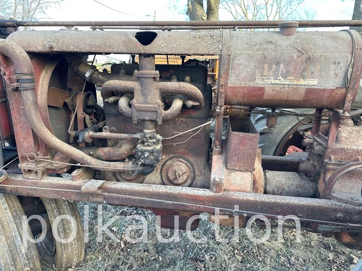 farmall-f-series-(no-tag)-(hess)-image-12