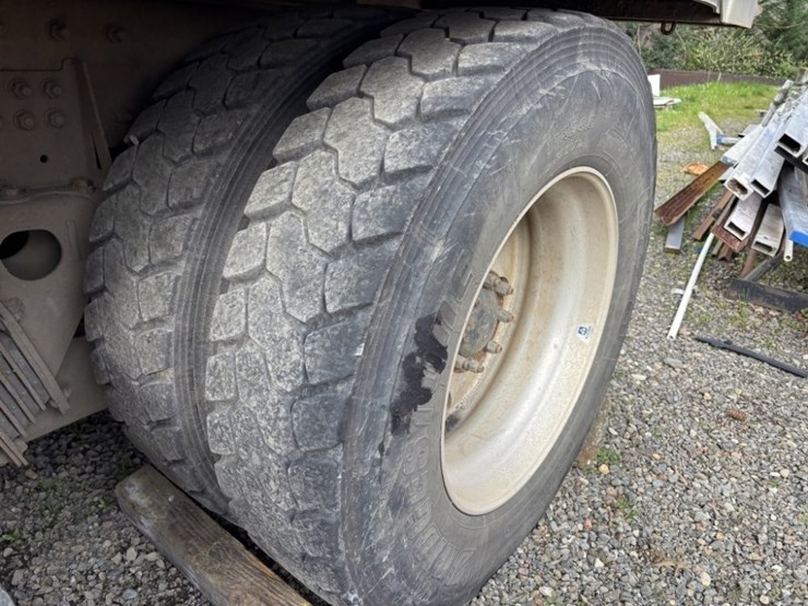 kenworth-t880-image-12