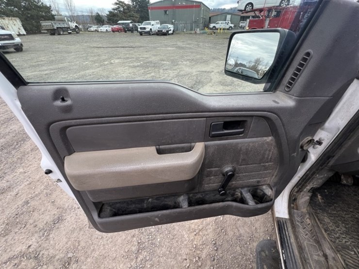 2009-ford-f150-xl-image-26