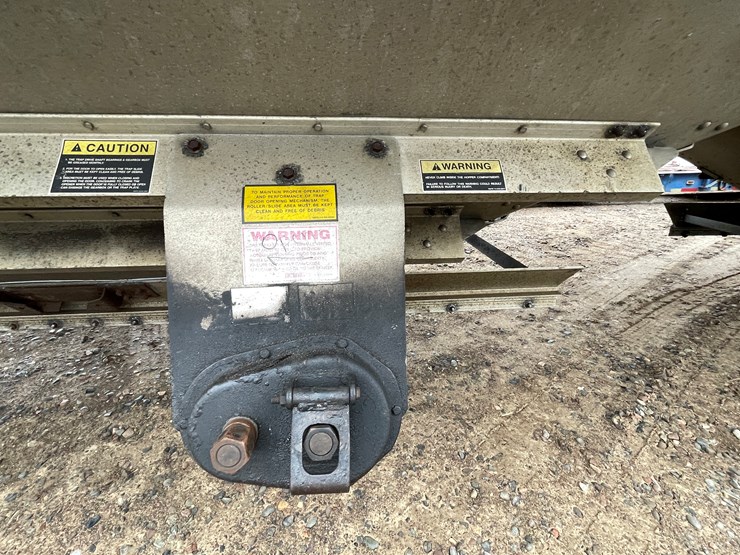 #1032-•-2011-timpte-inc.-grain-trailer-(has-mn-salvage-title)-image-18