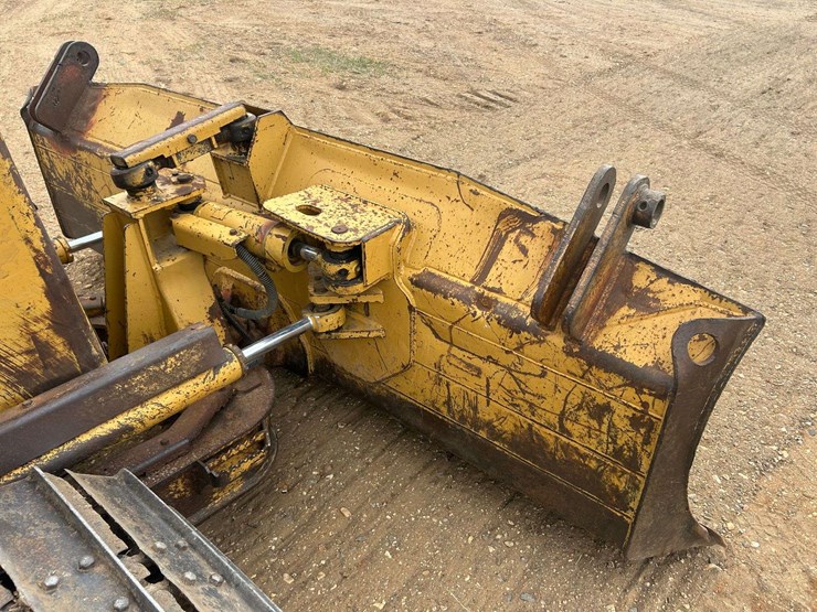 caterpillar-d4g-lgp-image-10