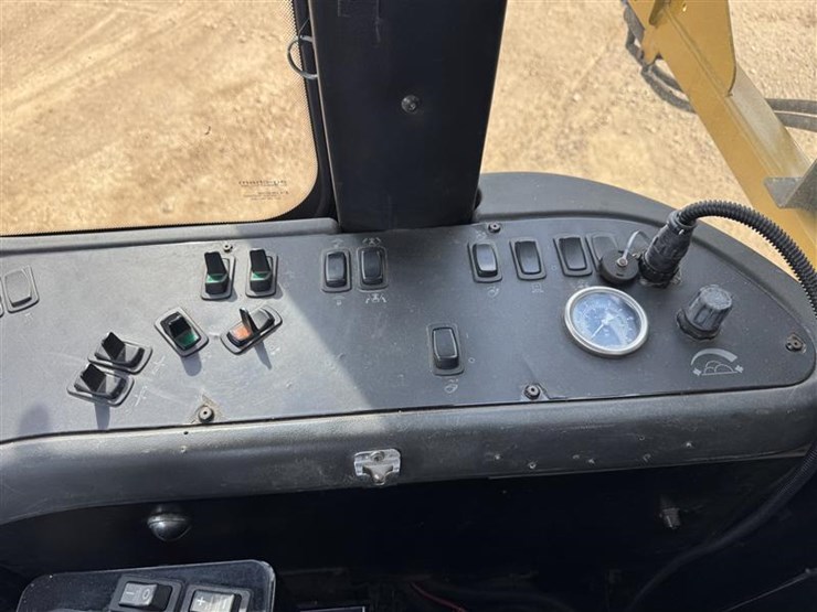 2005-john-deere-100-image-23