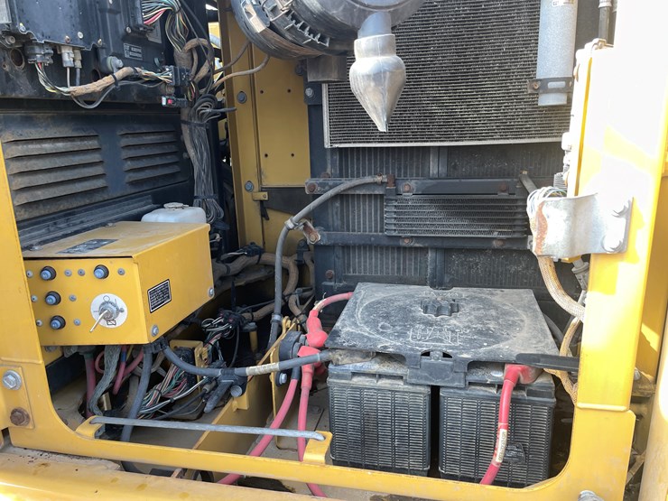 caterpillar-312f-image-25