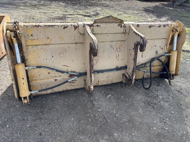 2004-deere-210le-image-13