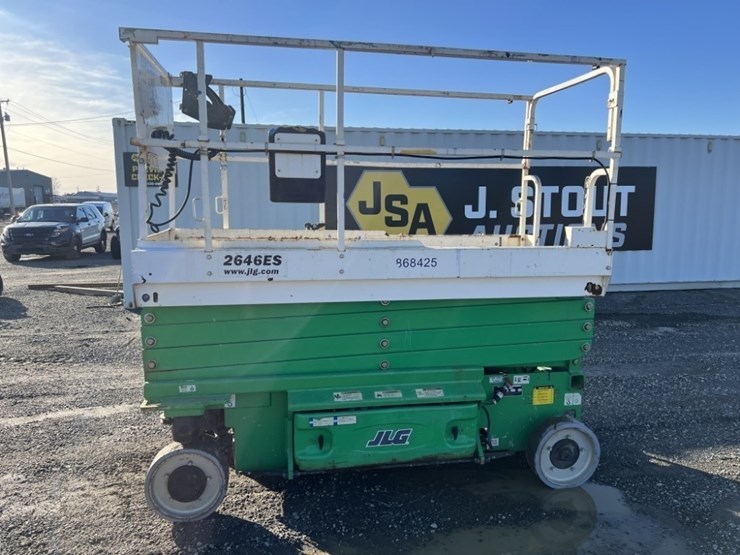 2016-jlg-2646es-image-7