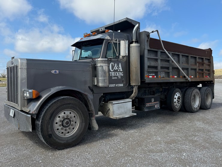 2004-peterbilt-379-image-1