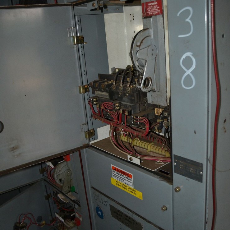 ALLEN BRADLEY 9 SECTION MCC PANEL W/ 6 SIZE 1 STARTER W/ 4 SIZE 2 STARTER W/ 4 SIZE 3 STARTER W/ 2 SIZE 4 STARTER W/ DISCONNECT