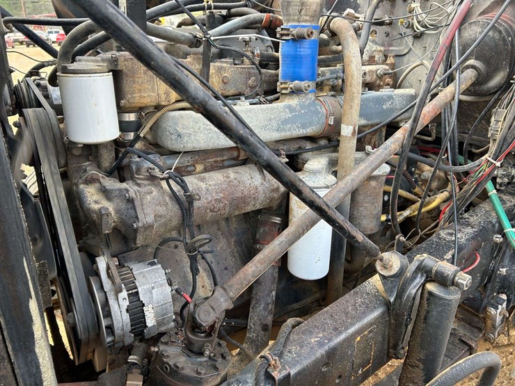 1995-mack-rd688-image-29