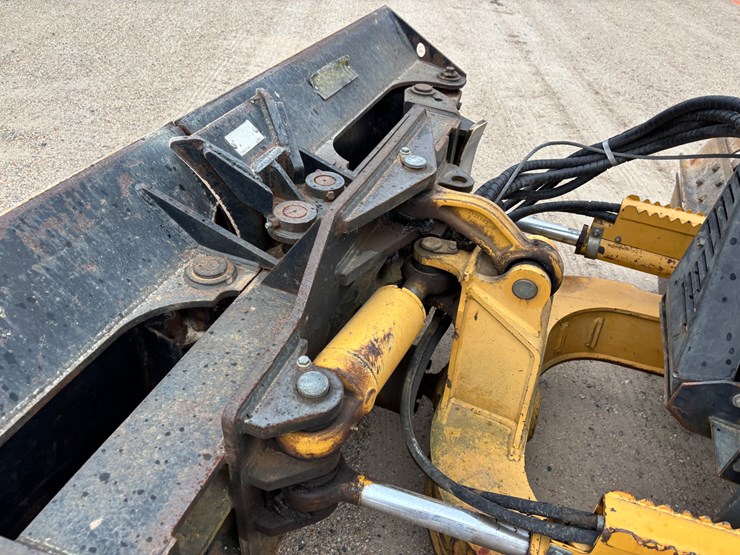 deere-650h-lgp-image-14