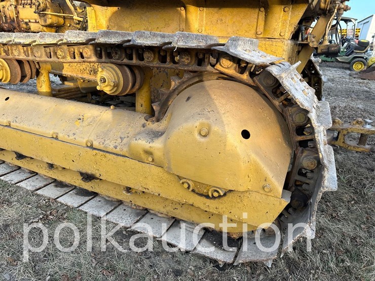 caterpillar-d6-image-18