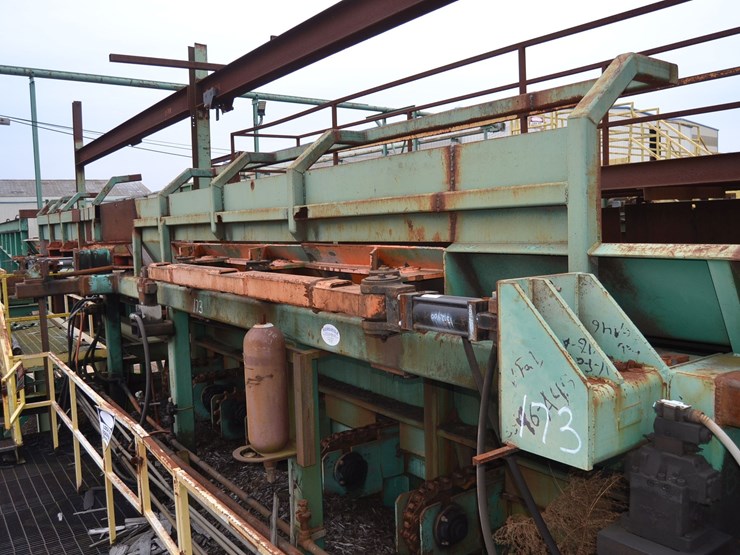 24"x135'-log-belt-trough-w/-8-arm-log-sweep-no-drive-image-6