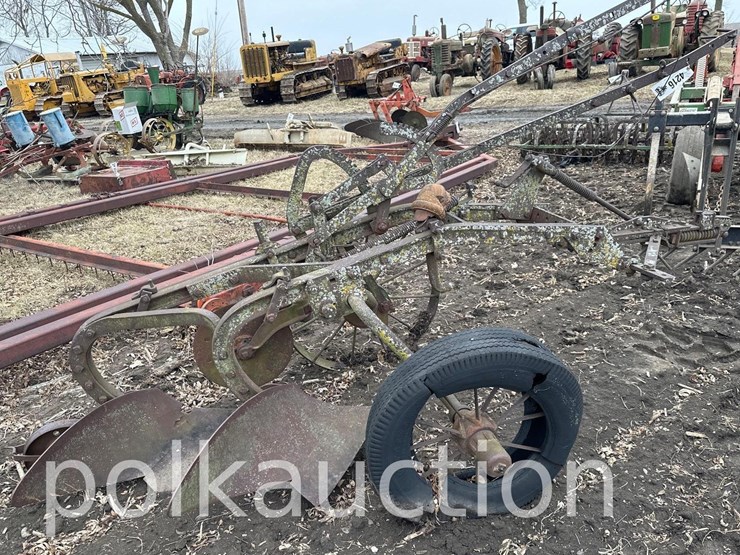 14-john-deere-2-image-1